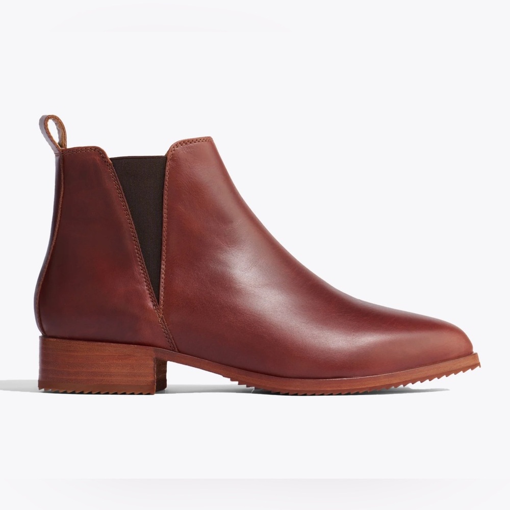 BRAND NEW Nisolo Eva Everyday Chelsea Boot - Auburn - Size 9.5